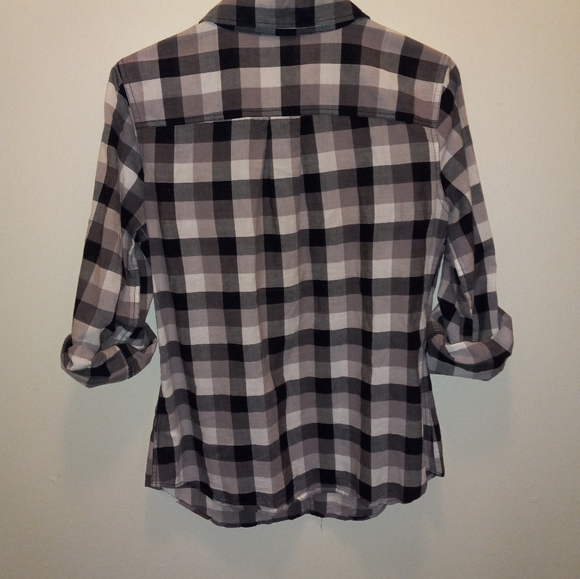 Forever 21 Plaid Button Down Shirt - Picture 5 of 5